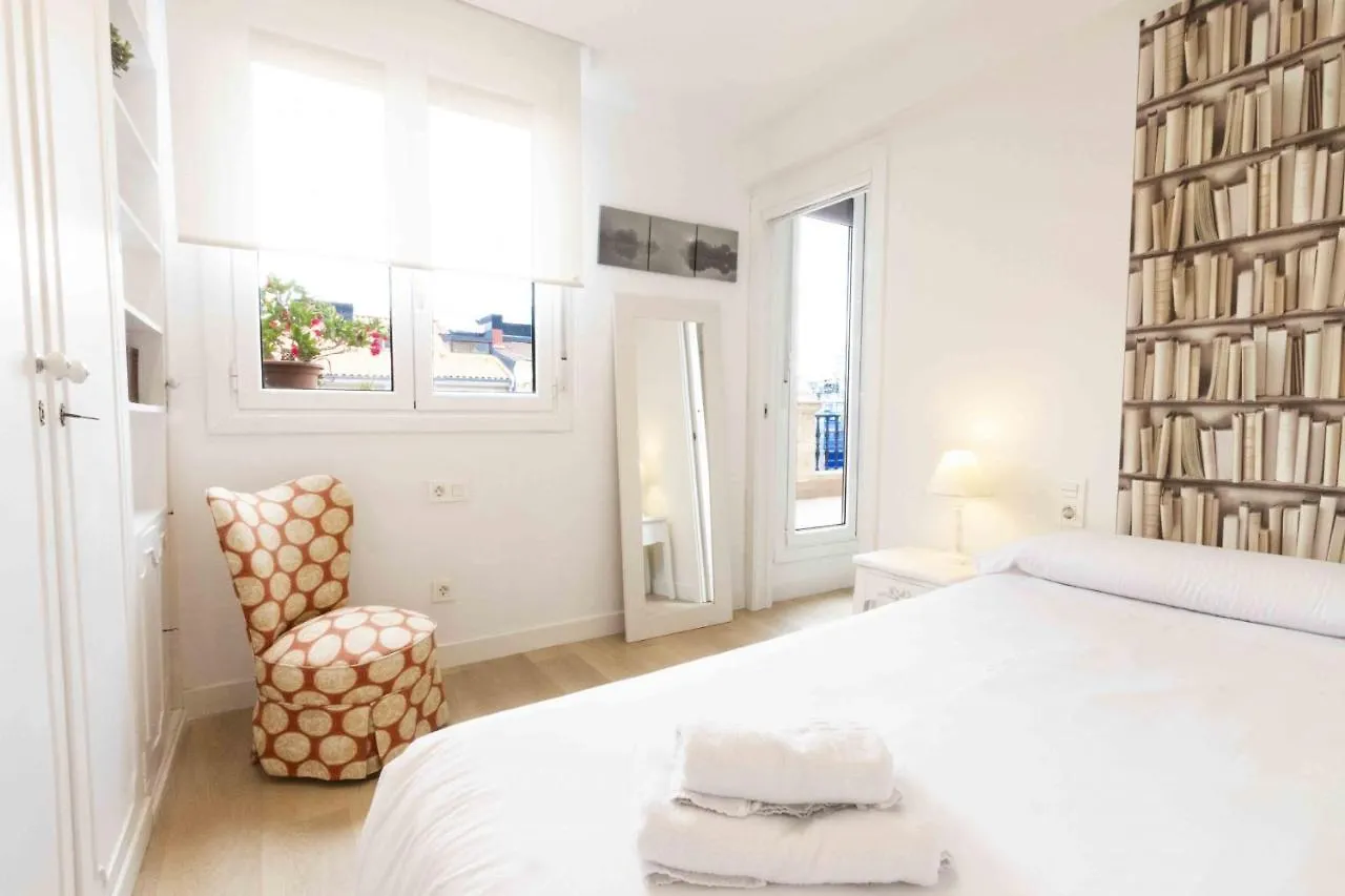Apartment Sunset V - The Rentals Collection San Sebastian